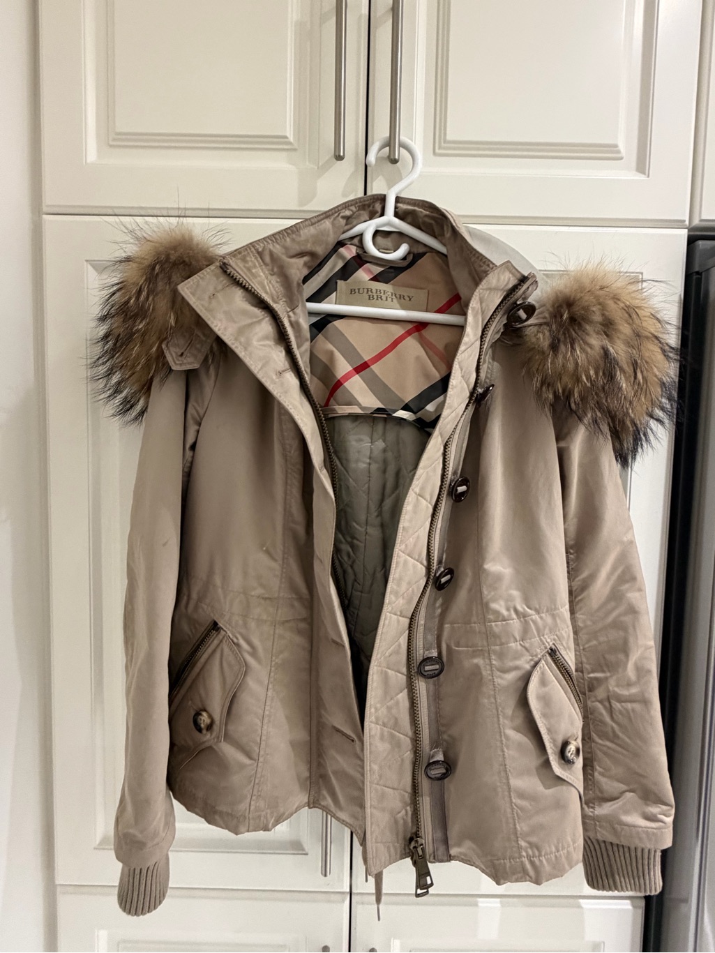 Burberry Beige Hooded Puffer Jacket With Fur-Trimmed Hood
